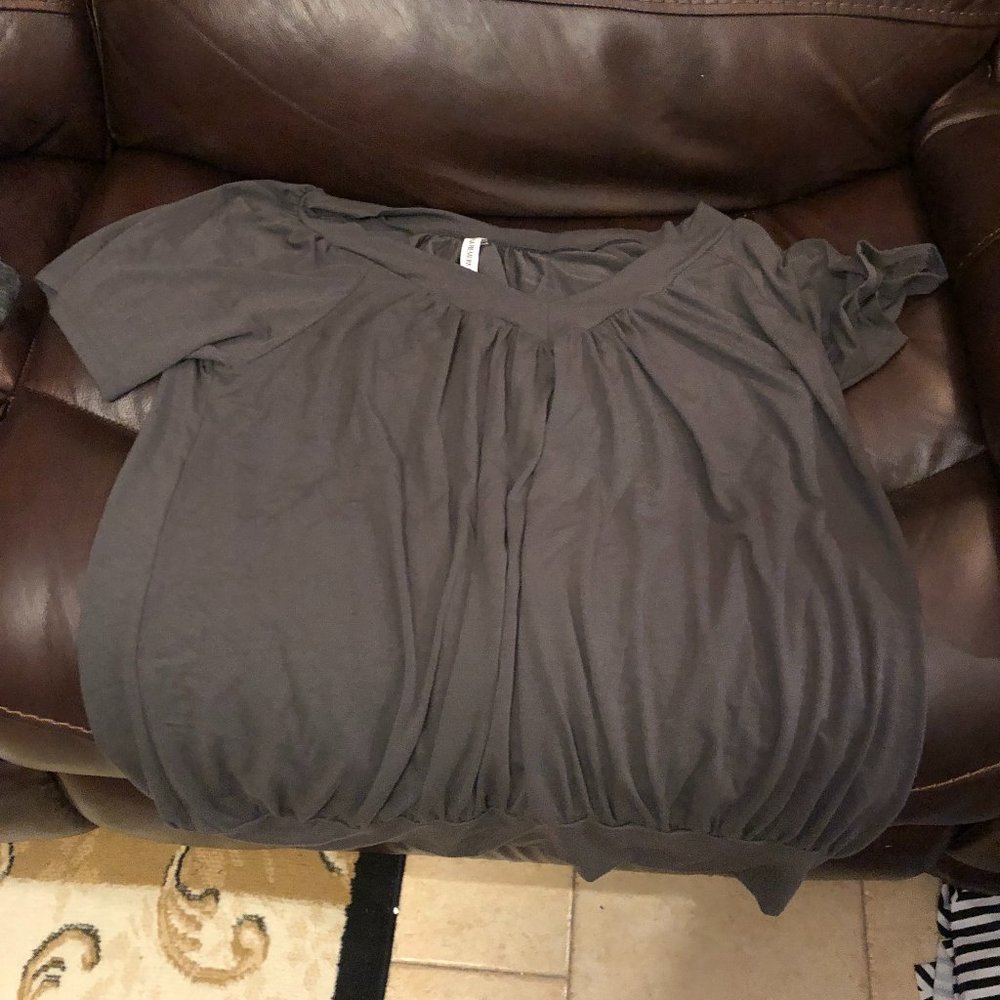 Women's plus size Zenana Premium grey top 2X